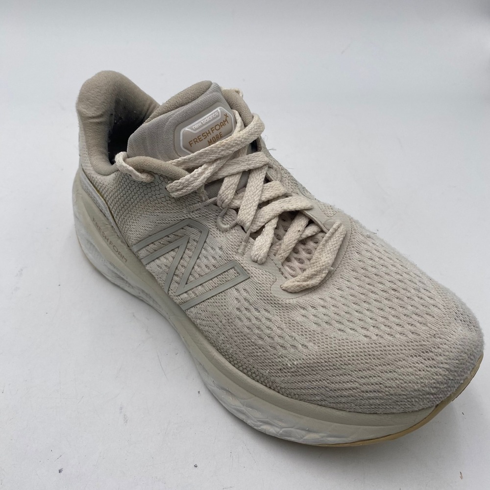 New Balance Fresh Foam More v3 Running Shoes Womens 8.5 Cream Beige Max Cushion